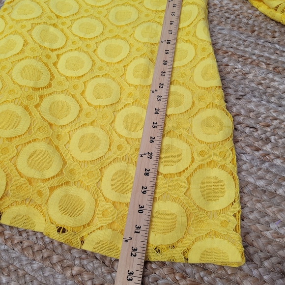 Trina Turk Yellow Crochet Lace V Neck Shift Mini Dress Sz. 6 - Picture 9 of 9